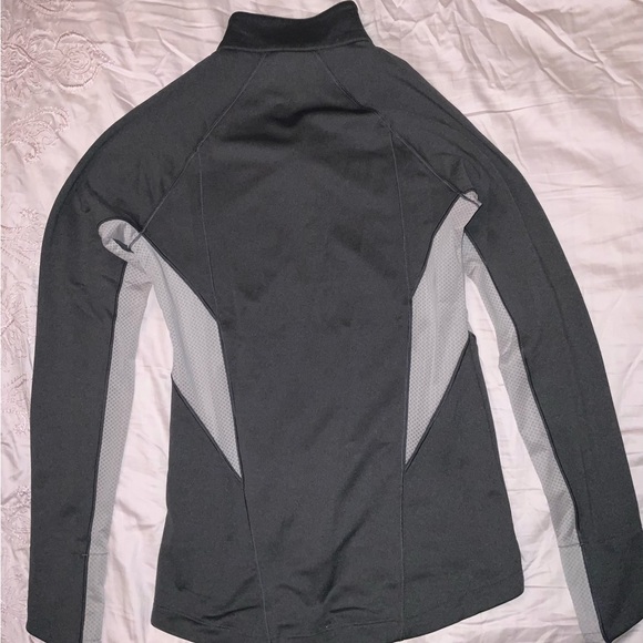 Under Armour EUC Grey 3/4 zip up running jacket - Picture 6 of 9